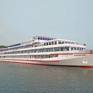 MS Kronstadt von nicko cruises